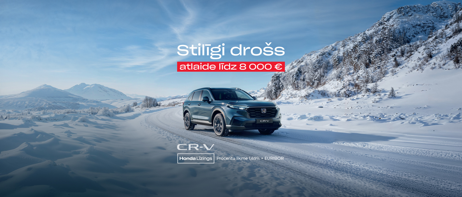 A blue Honda CR-V drives on a snowy mountain road; text in Latvian advertises a discount of up to 8,000 euros.