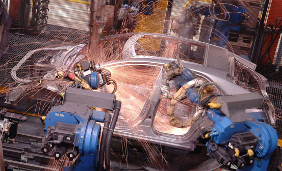 VEIDOJOT LOJALITĀTI