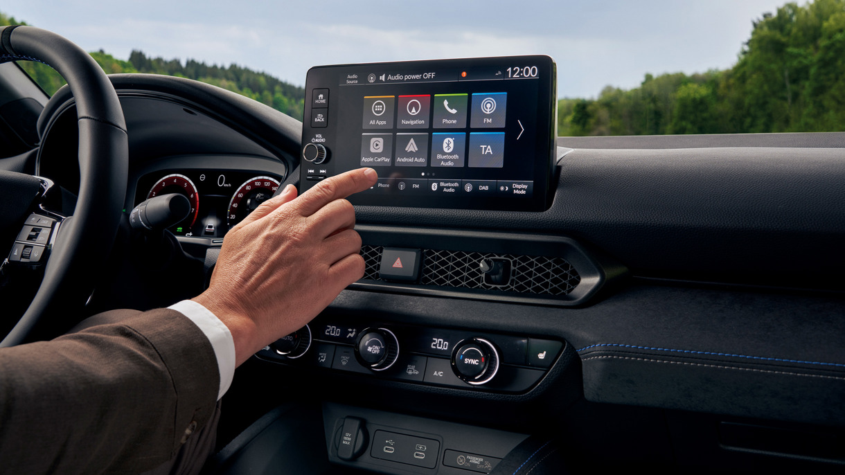 Honda CONNECT infoizklaides sistēma