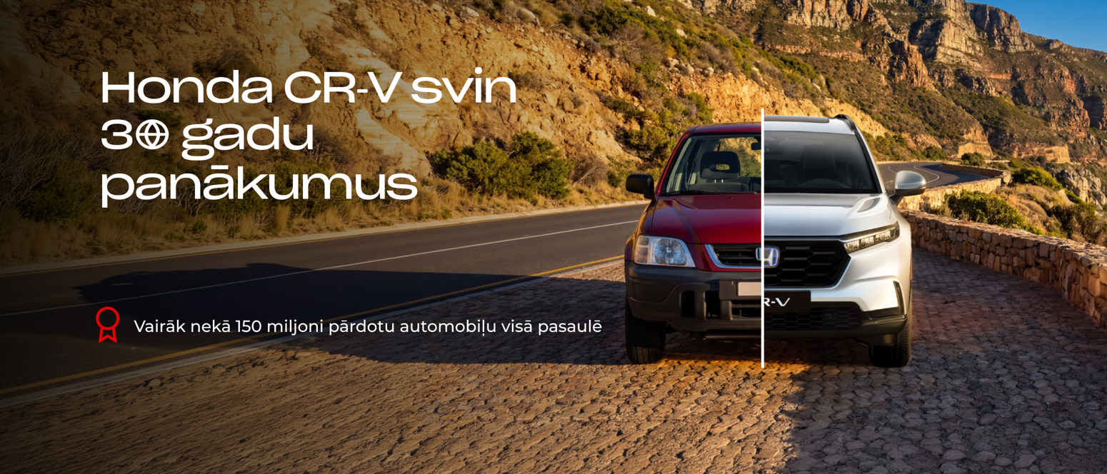 En Honda CR-V er opdelt på midten, med en ældre model til venstre og en nyere model til højre, smukt parkeret på en naturskøn bjergvej.